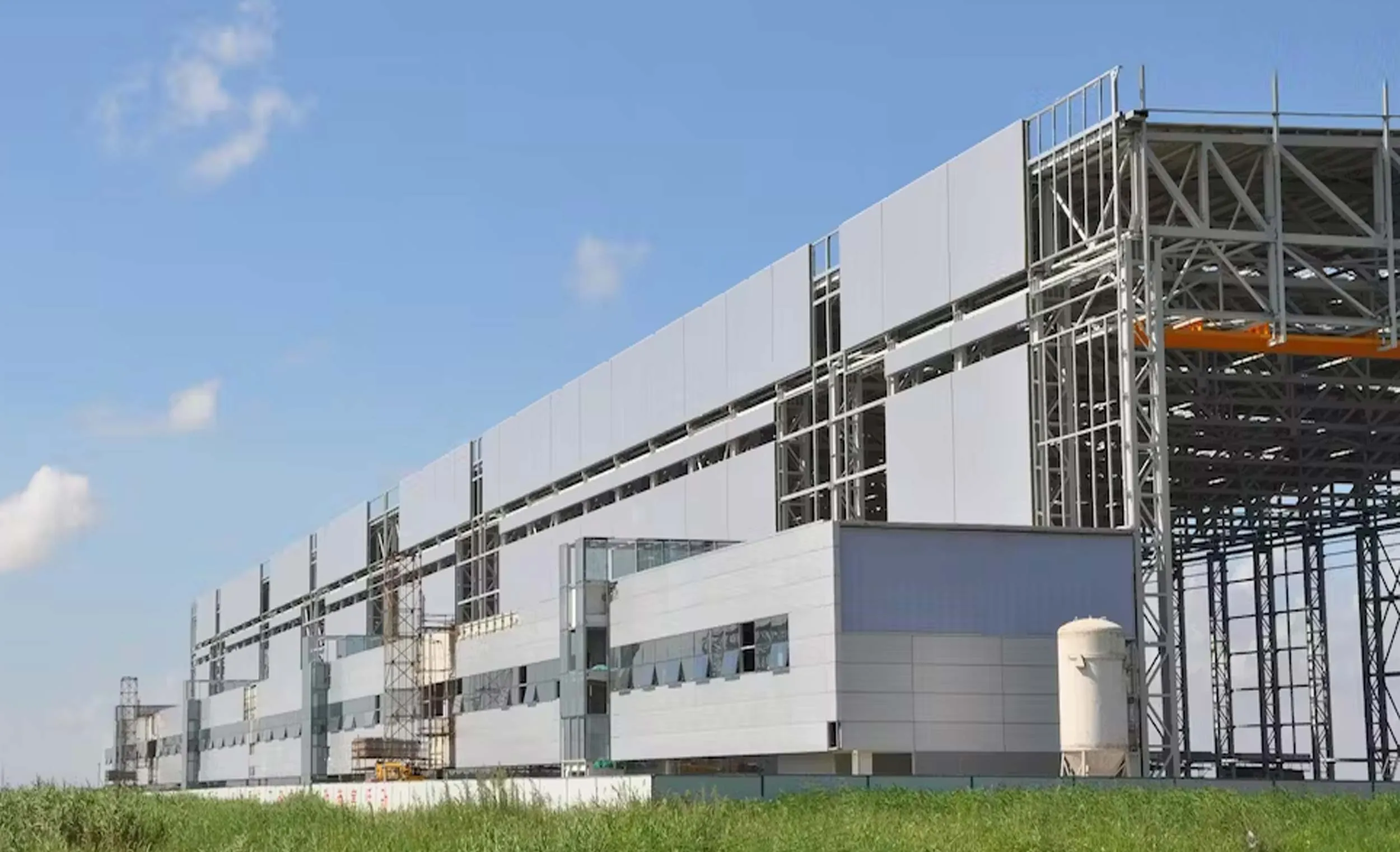 Sandwich Panel Roofing Manufacturer India | Mekark